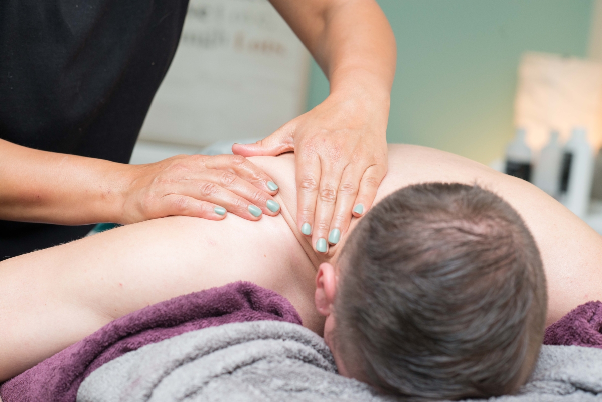 Arvinders-Shoulder-Massage-Therapy-Shipley-West-Yorkshire